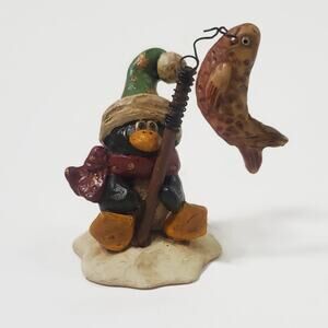 Suzi Skoglund Fishing Penguin Christmas Holiday Folk Art Resin Figurine 1999